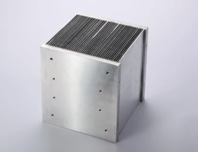 Disipador de calor de extrusión de soldadura por fricción de aluminio anodizado Al6063 adherido y plegado