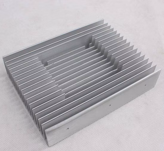 Disipadores de calor de aletas adheridas de gran tamaño